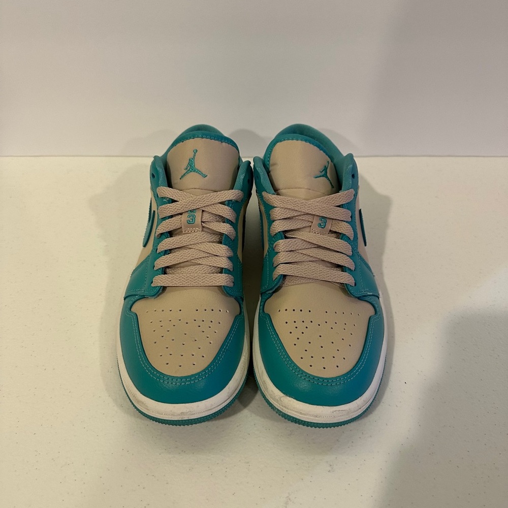 Air Jordan 1 low Tropical Teal